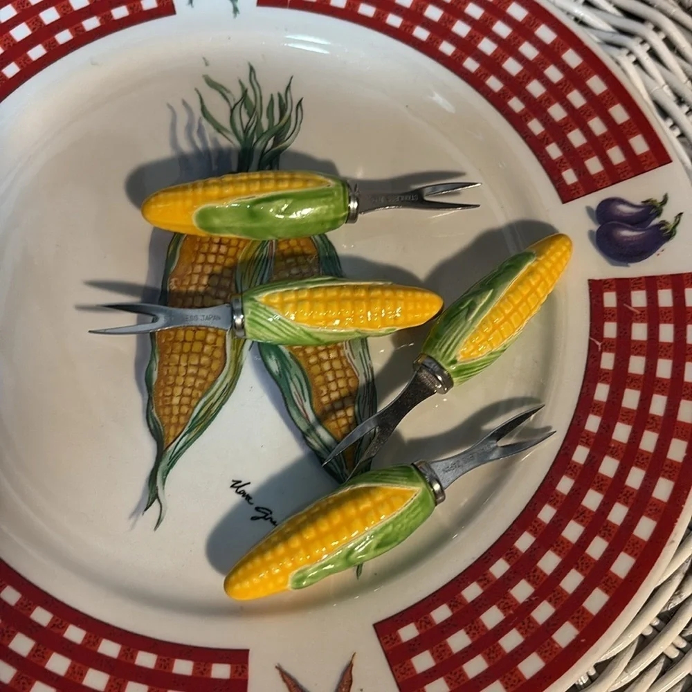 Red Gingham Corn Plate & Ceramic Corn Shaped holders / Small Forks Vintage 80s